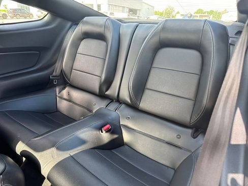 Used 2022 Ford Mustang GT Premium image 13