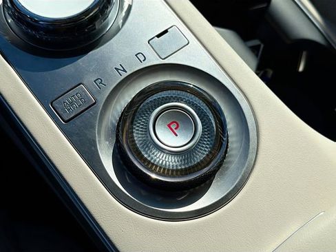 Used 2025 Genesis GV70 2.5T w/ Advanced Package image 28