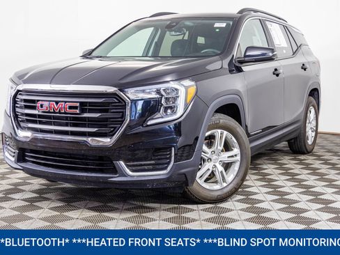 Used 2023 GMC Terrain SLE w/ Driver Convenience Package FWD image 2