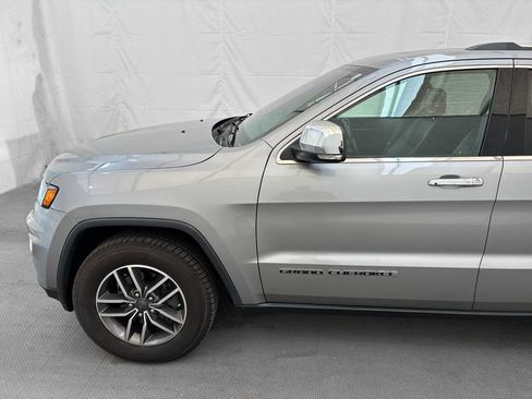Used 2019 Jeep Grand Cherokee Limited w/ Luxury Group II AWD/4WD image 3