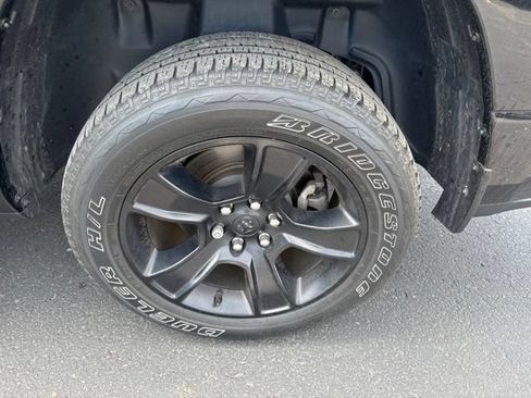 Used 2023 RAM 1500 Big Horn AWD/4WD image 7