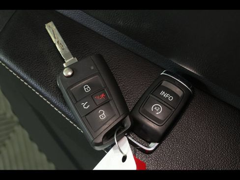 Used 2023 Volkswagen Jetta Sport FWD image 28