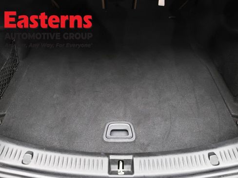 Used 2018 Mercedes-Benz E 300 4MATIC image 9