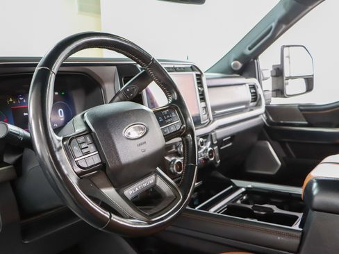 Used 2024 Ford F250 Platinum w/ FX4 Off-Road Package image 26
