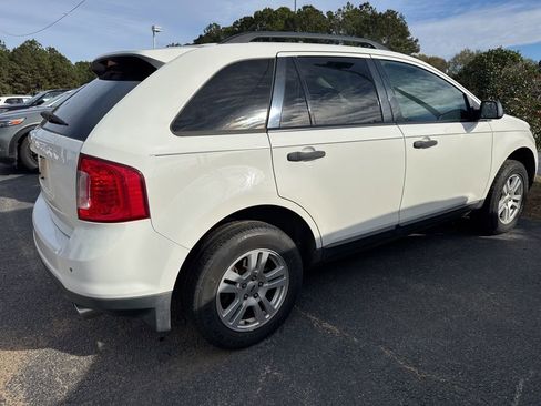 Used 2013 Ford Edge SE image 3