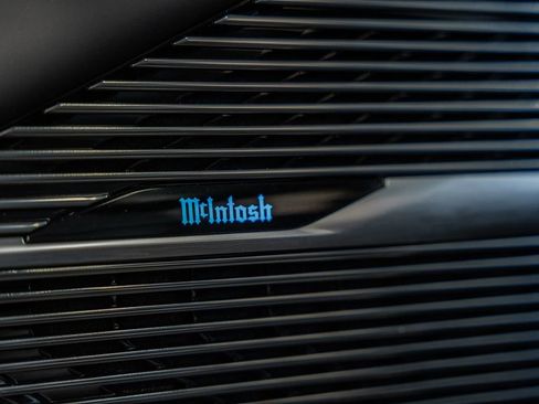 New 2024 Jeep Grand Wagoneer Series III w/ HD Trailer Tow Package image 46