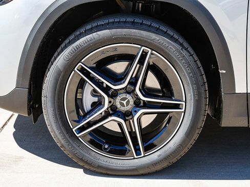 New 2026 Mercedes-Benz GLA 250 image 9