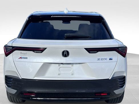 Used 2024 Acura ZDX A-Spec image 4