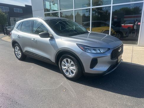Used 2023 Ford Escape Active FWD image 1