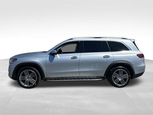 Used 2022 Mercedes-Benz GLS 450 4MATIC image 2