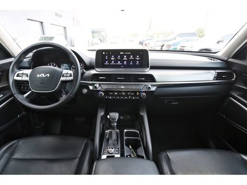 Used 2022 Kia Telluride LX AWD/4WD image 12