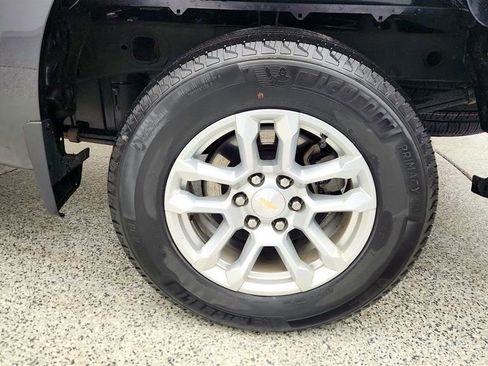 Used 2023 Chevrolet Silverado 1500 LT image 9