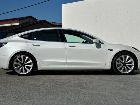 Used 2020 Tesla Model 3 Long Range image 2