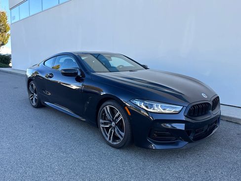 Used 2023 BMW M850i xDrive Coupe image 2