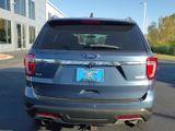 Used 2019 Ford Explorer XLT image 4