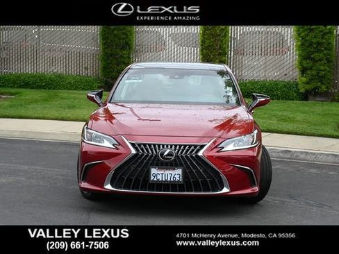 Certified 2022 Lexus ES 350 w/ Premium Package FWD image 2