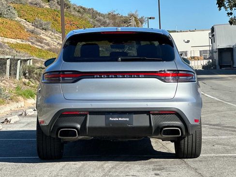 Certified 2024 Porsche Macan image 8