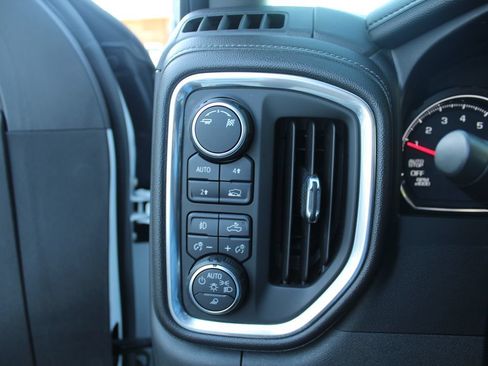 Used 2019 Chevrolet Silverado 1500 LTZ w/ LTZ Plus Package AWD/4WD image 30