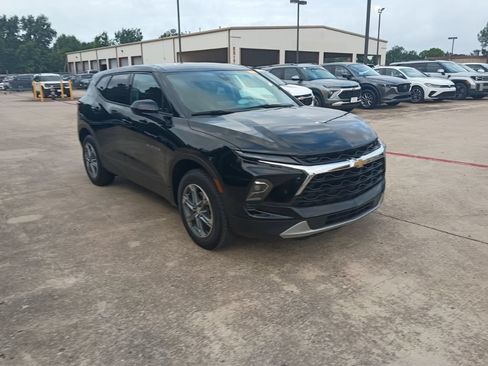 Used 2025 Chevrolet Blazer LT FWD image 6