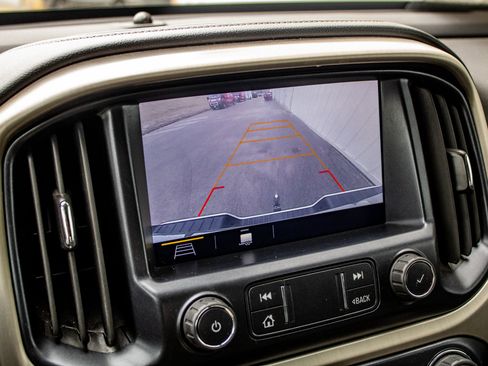 Used 2020 GMC Canyon Denali image 38