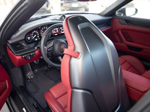 Certified 2023 Porsche 911 Targa 4 GTS AWD/4WD image 22
