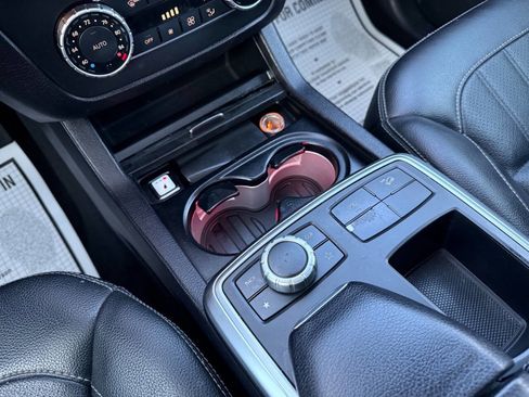 Used 2014 Mercedes-Benz GL 450 GL 450 4MATIC AWD 4dr SUV image 19