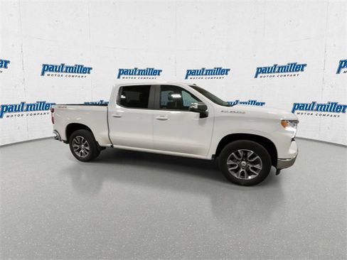 Used 2023 Chevrolet Silverado 1500 LT image 13