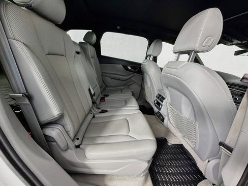 Used 2017 Audi Q7 3.0T Prestige AWD/4WD image 27