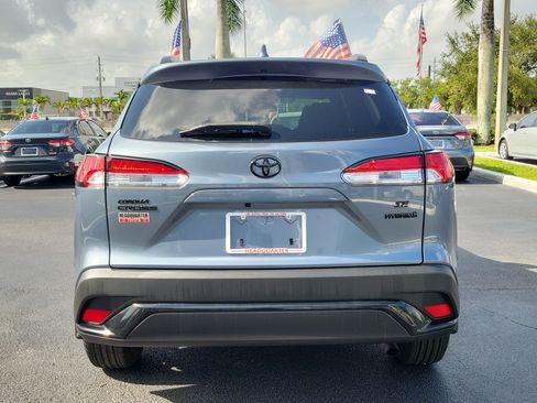 Used 2024 Toyota Corolla Cross AWD Hybrid image 10