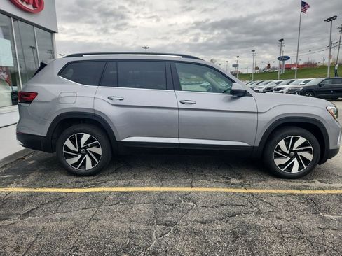 New 2026 Volkswagen Atlas SE image 8