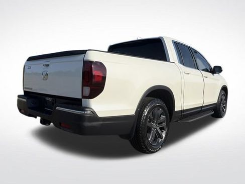 Used 2017 Honda Ridgeline RTS image 3