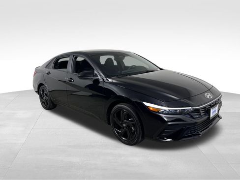 New 2026 Hyundai Elantra SEL FWD image 7