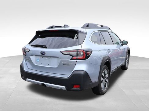 Used 2023 Subaru Outback Limited AWD/4WD image 15