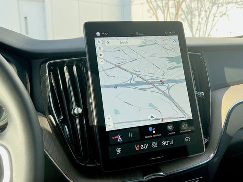 New 2026 Volvo XC60 B5 Plus w/ Protection Package Premier image 20