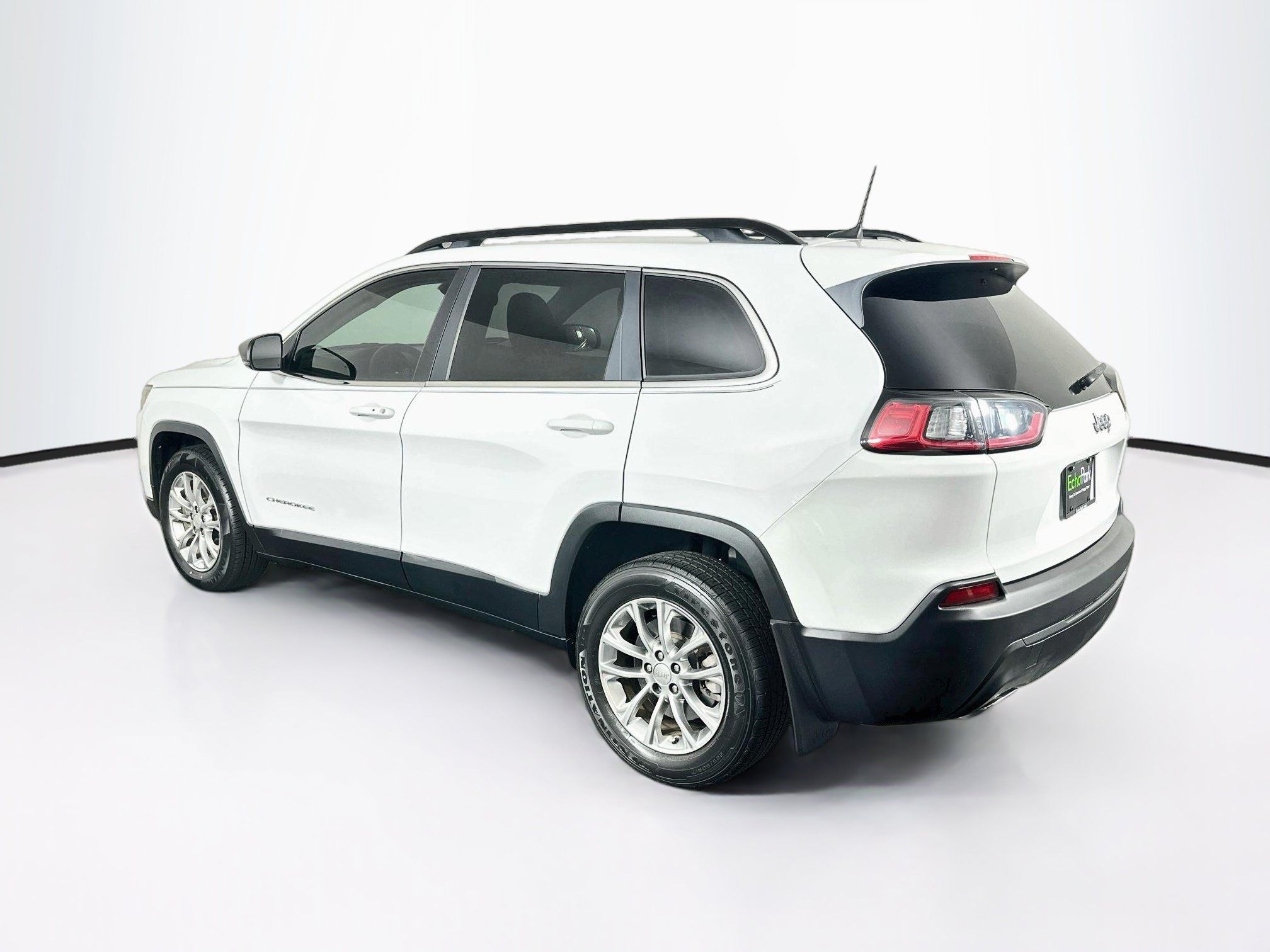 Used 2022 Jeep Cherokee Latitude Lux FWD image 5