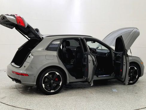Used 2019 Audi SQ5 Prestige w/ Prestige Package image 12