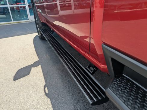 Used 2024 GMC Sierra 2500 AT4 w/ AT4 Premium Plus Package AWD/4WD image 42