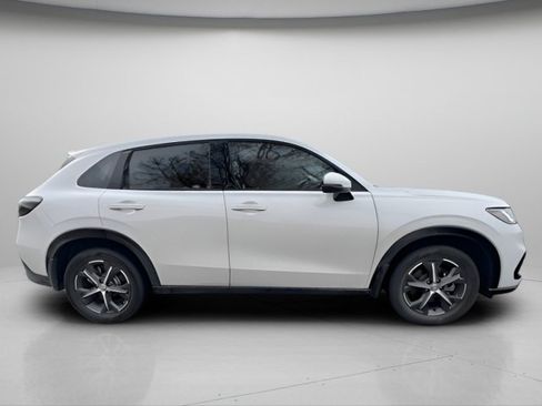 Used 2024 Honda HR-V EX-L image 6