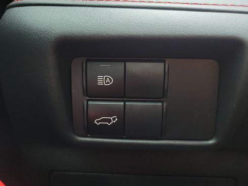 Used 2022 Toyota Highlander XSE image 22