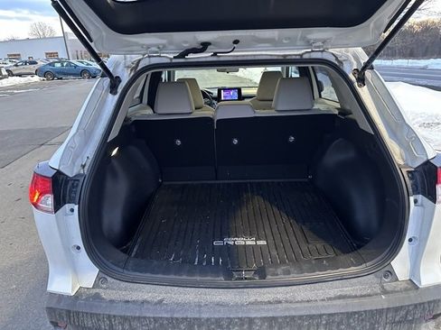 Used 2023 Toyota Corolla Cross LE image 10