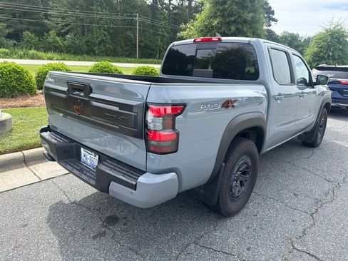 Used 2025 Nissan Frontier PRO-4X AWD/4WD image 9