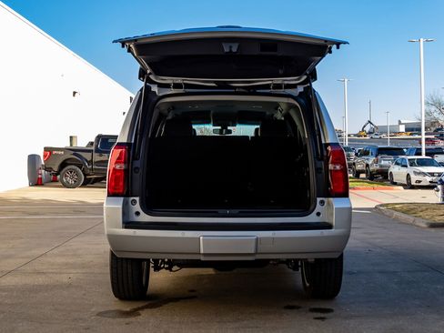 Used 2018 Chevrolet Tahoe LS image 8
