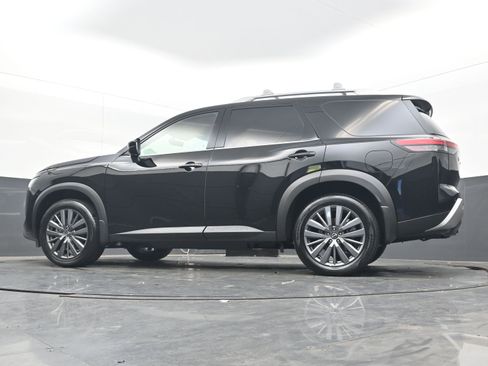 Used 2025 Nissan Pathfinder SL w/ SL Premium Package image 24