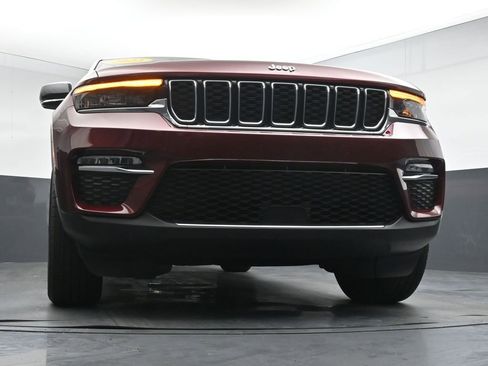 Used 2023 Jeep Grand Cherokee Limited AWD/4WD image 29