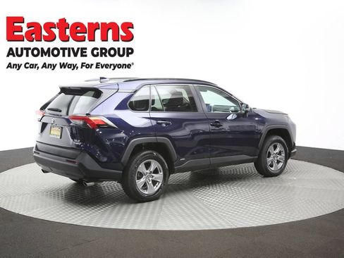 Used 2024 Toyota RAV4 XLE AWD/4WD image 40