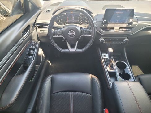 Used 2023 Nissan Altima 2.5 SR image 12
