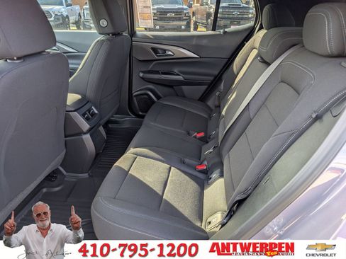 New 2026 Chevrolet Equinox EV LT image 11