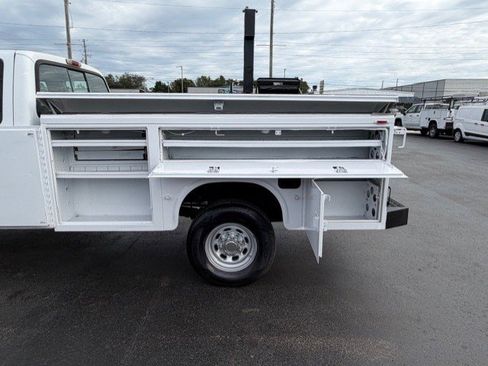 Used 2002 Ford F350 XL image 5