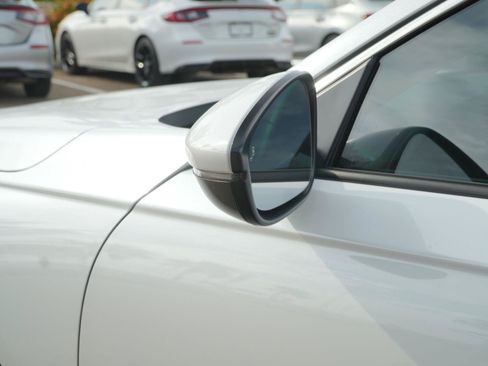 Used 2025 Honda Accord Touring image 11
