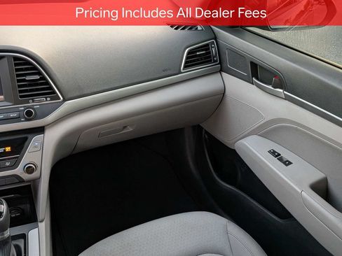 Used 2018 Hyundai Elantra SEL FWD image 16